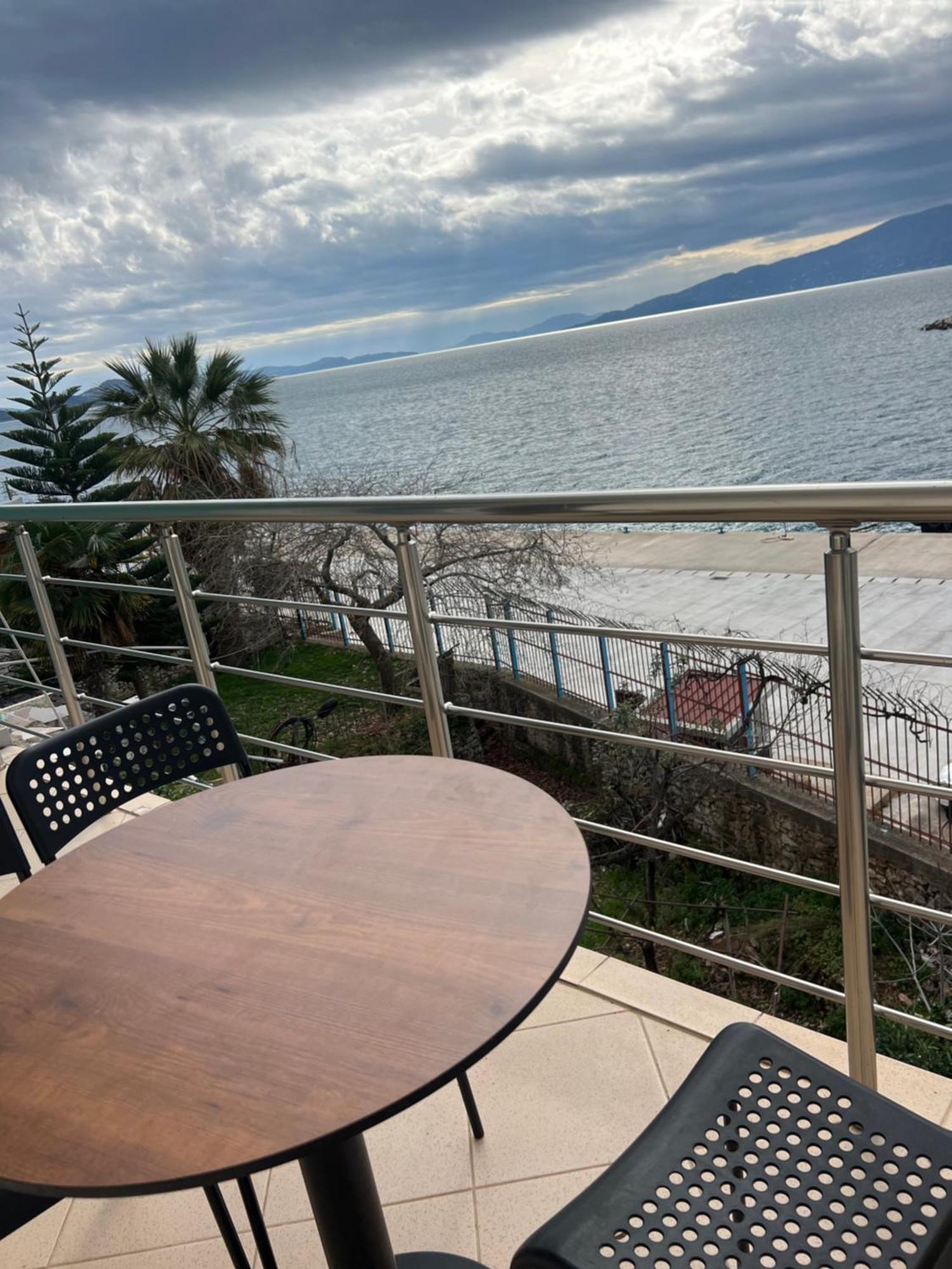 Majki Beach Apartments Sarandë 外观 照片