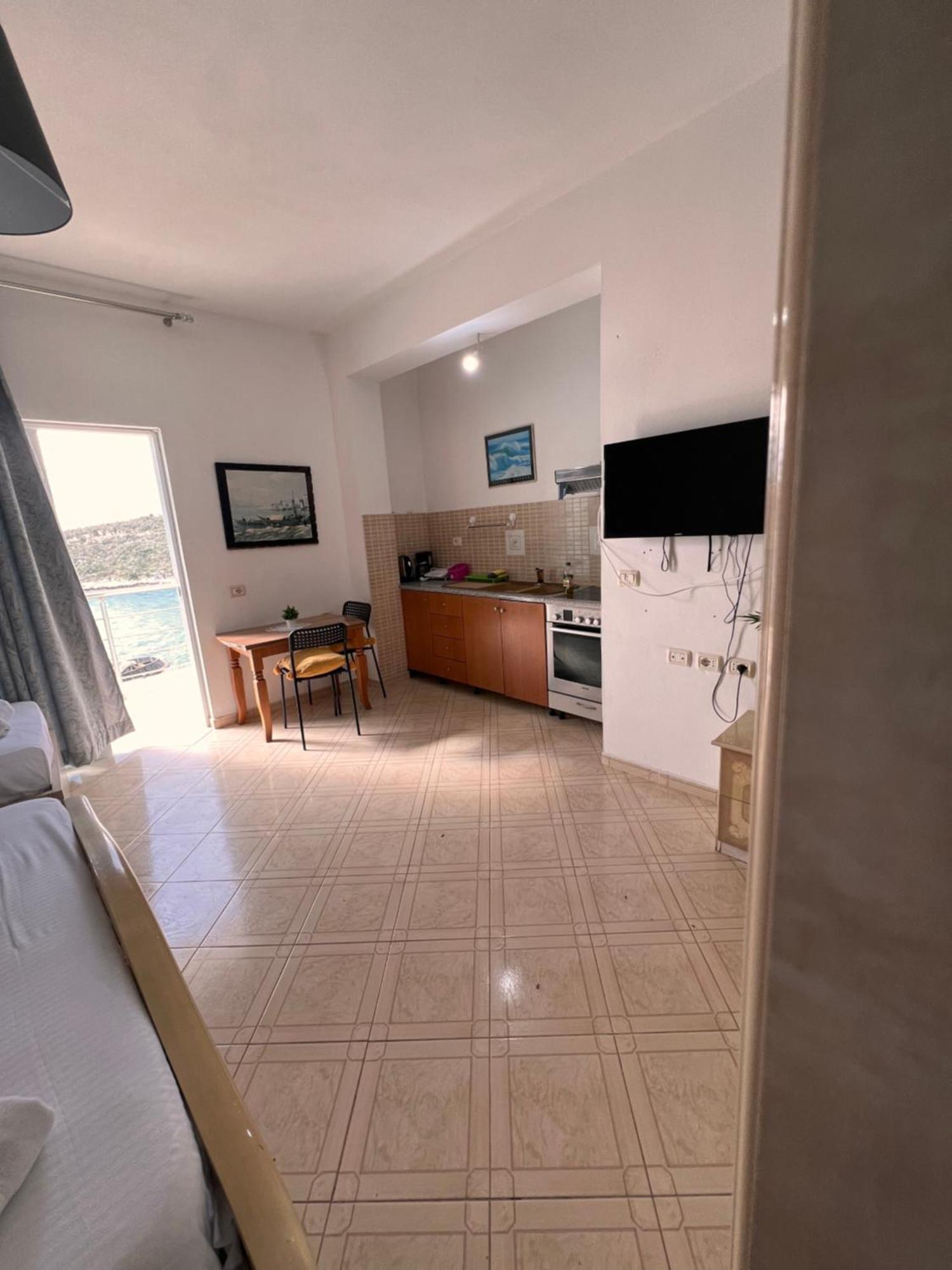 Majki Beach Apartments Sarandë 外观 照片