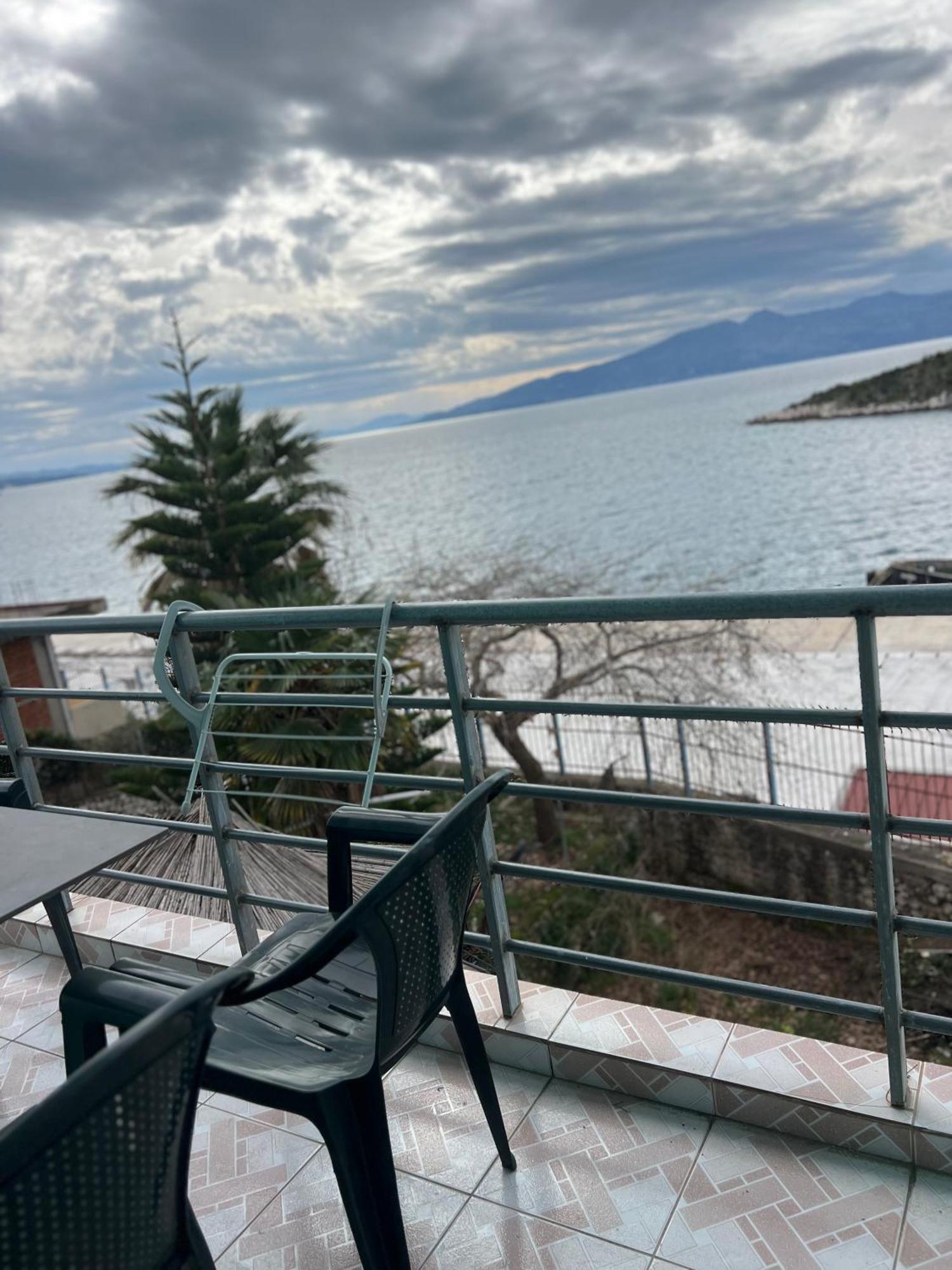 Majki Beach Apartments Sarandë 外观 照片