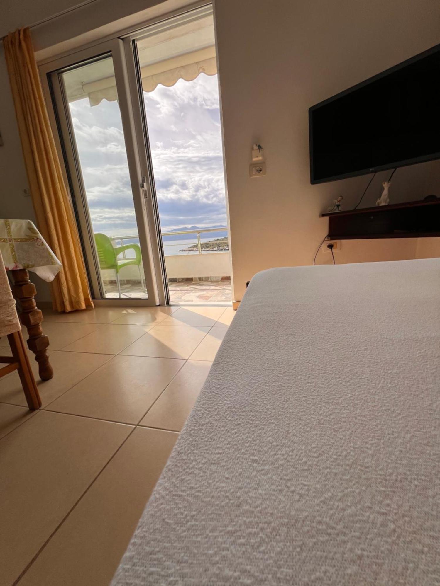 Majki Beach Apartments Sarandë 外观 照片