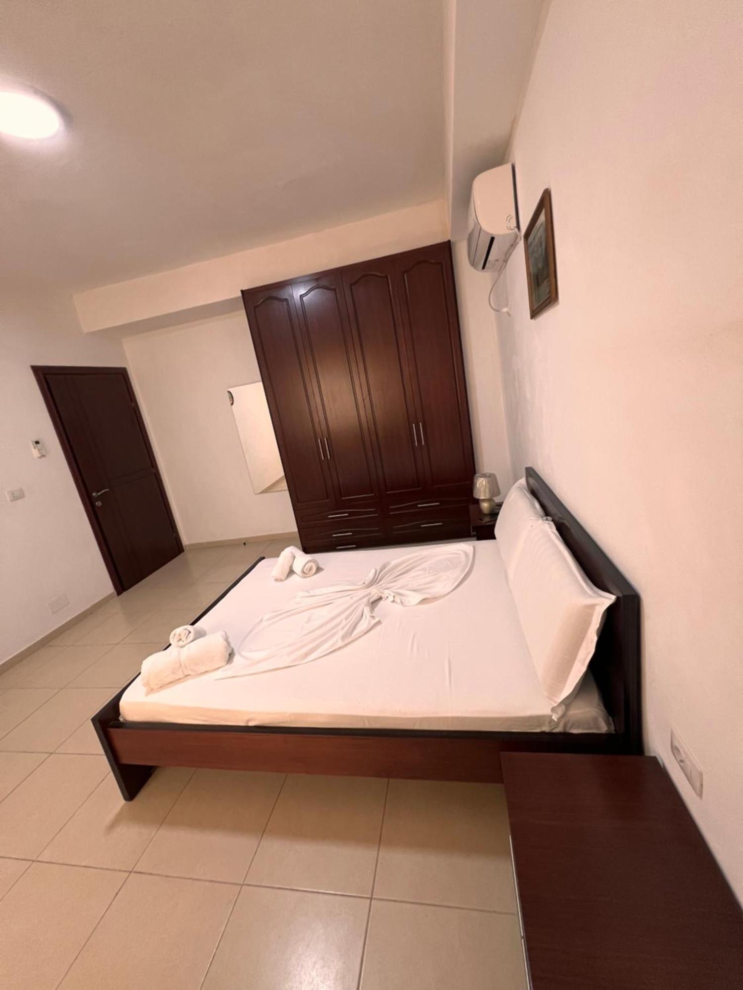 Majki Beach Apartments Sarandë 外观 照片