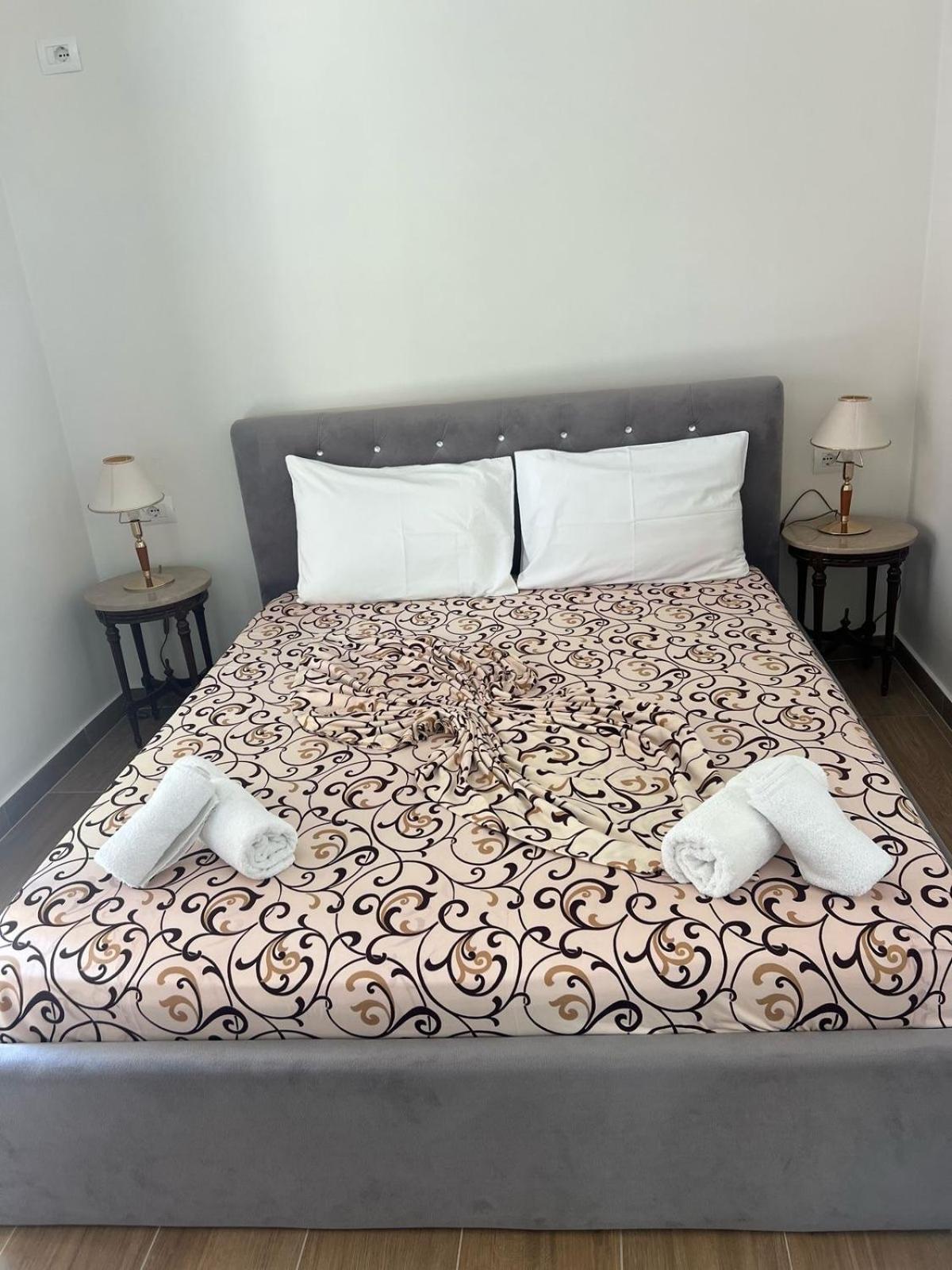 Majki Beach Apartments Sarandë 外观 照片